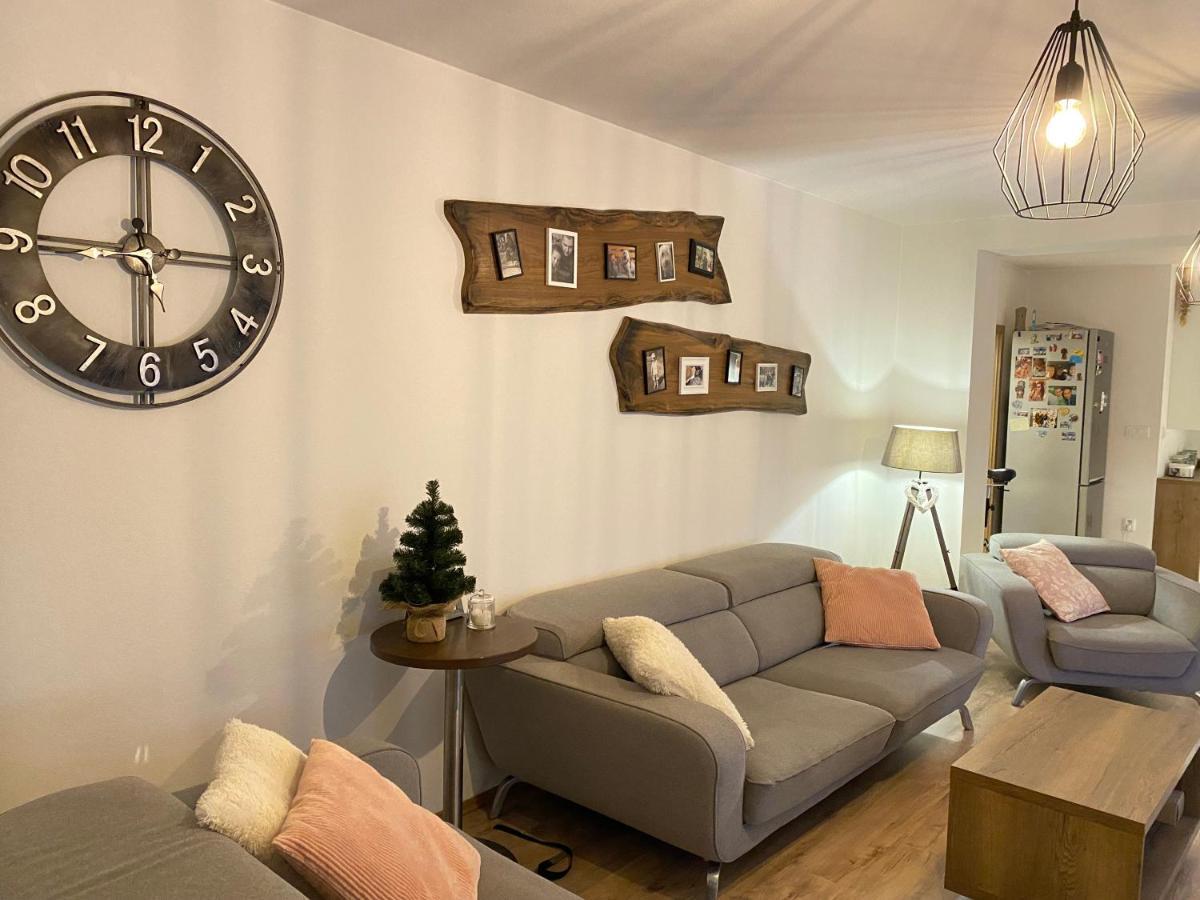 Apartman Slnecna Terasa S Vlastnym Parkovanim Na 2 Auta Apartamento Žilina Exterior foto